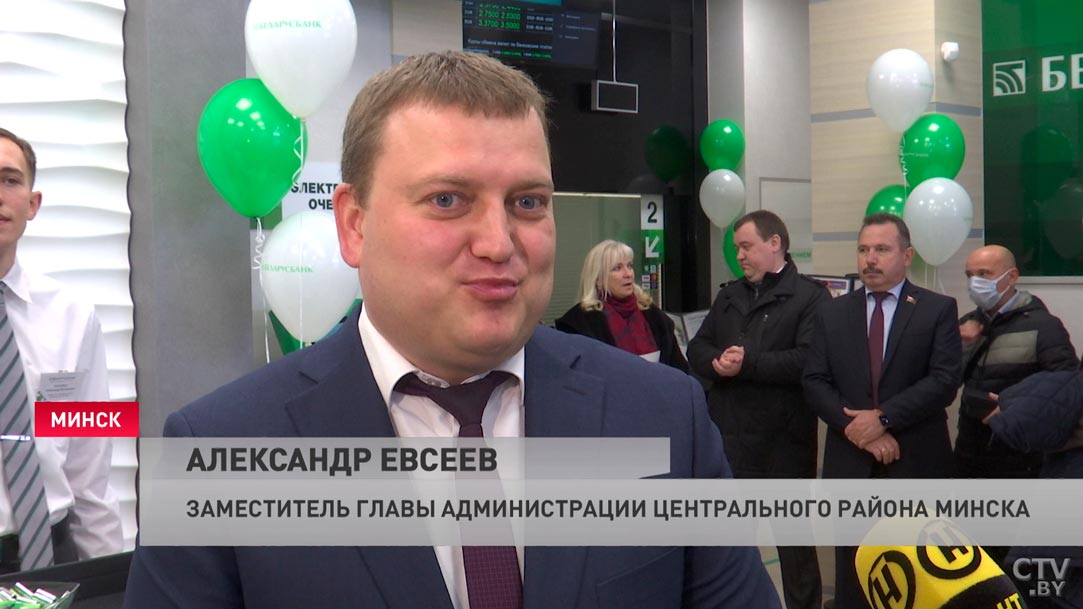 Снаружи – безбарьерная среда, внутри – современные технологии. Рассказываем о новом отделении Беларусбанка в Лебяжьем-19