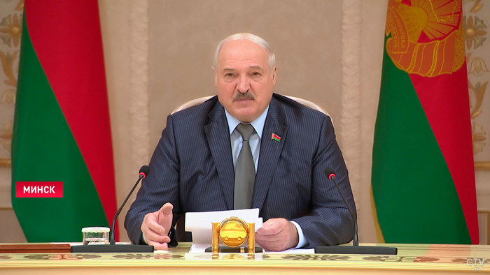 Лукашенко – губернатору Пермского края: после распада Союза у нас осталось очень много «косяков» по реновации-4