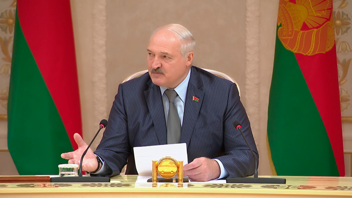 Лукашенко – губернатору Пермского края: после распада Союза у нас осталось очень много «косяков» по реновации