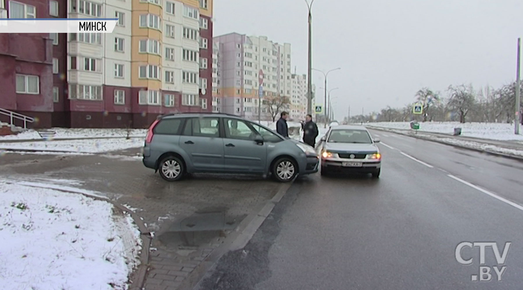 Составить европротокол на месте или вызвать ГАИ: «за» и «против» взвешивают водители и инспектор РУВД-3