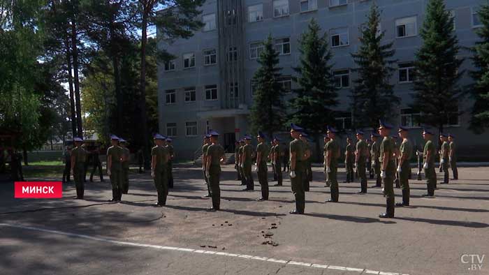 «Элементы держатся в строжайшей тайне». Рота почётного караула готовится к фестивалю «Спасская башня» в Москве-31