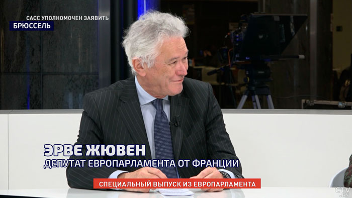 «Руководство ЕС никогда не заслуживало подарка от Санта-Клауса». Почему международные политики так считают?-7