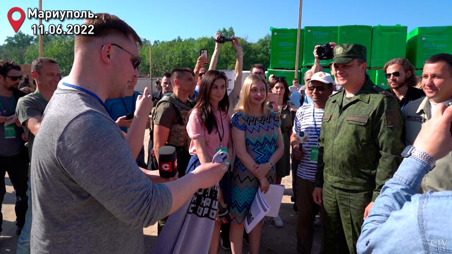 Азарёнок на Донбассе: древние укры сделали всё для жизни простых людей. Сейчас русские военные занимаются разминированием-4