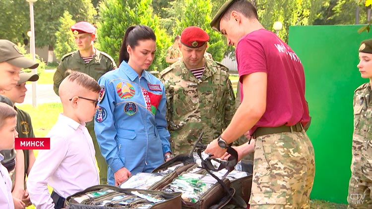 Белорусский космонавт Марина Василевская посетила военно-патриотический клуб «Рысь»-1