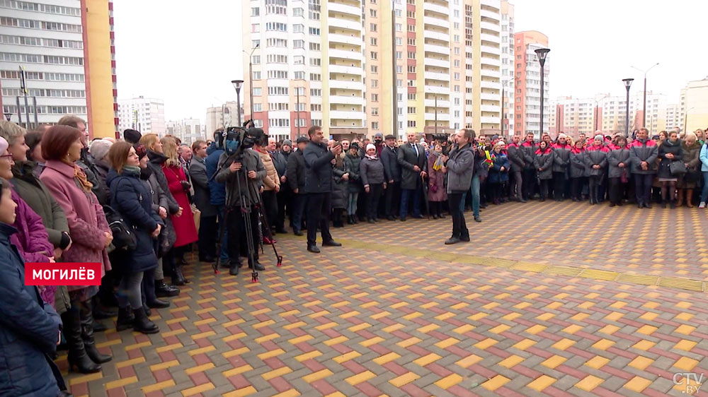 «Вы нам помогаете, вы нас понимаете». В чём белорусы признались Лукашенко при личной встрече?-10