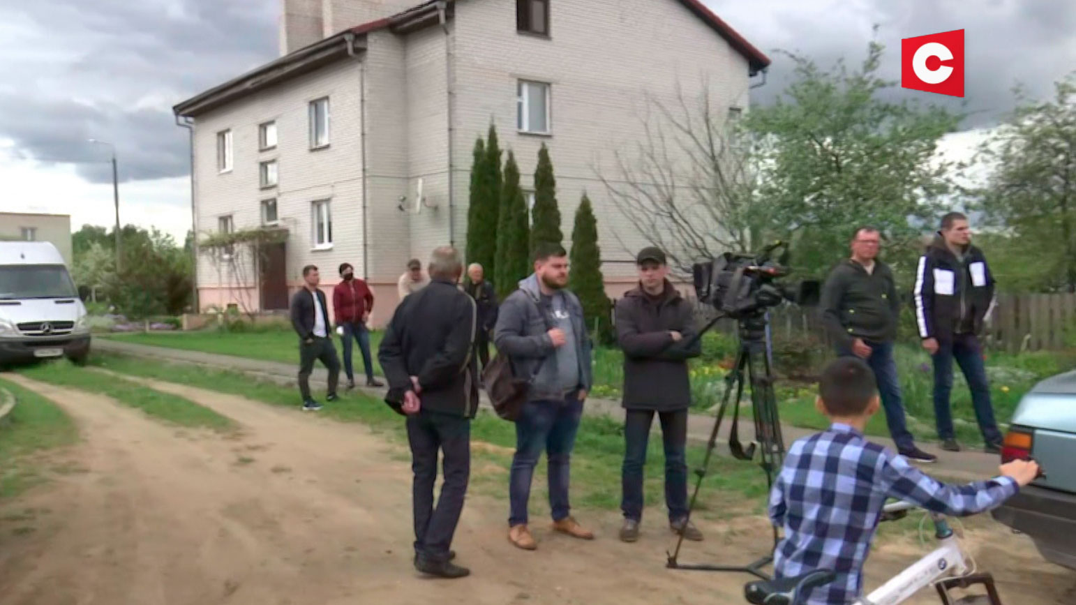 Обнаружили техническую неисправность, но до последнего вели самолёт. Подробности крушения под Барановичами-10 Обнаружили техническую неисправность, но до последнего вели самолёт. Подробности крушения под Барановичами-10