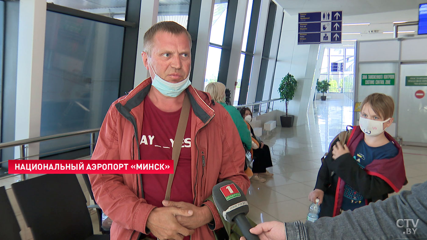 Пассажиры самолёта «Белавиа», который аварийно сел в Краснодаре, прибыли в Минск. Вот что они рассказывают-10