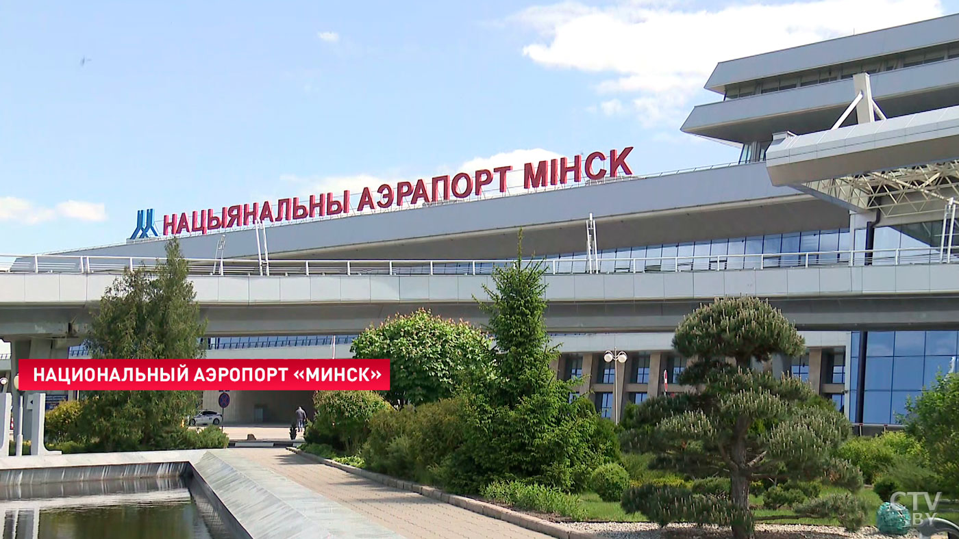 Пассажиры самолёта «Белавиа», который аварийно сел в Краснодаре, прибыли в Минск. Вот что они рассказывают-1
