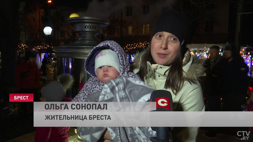 Хватит, чтобы напоить более 1500 человек. В Бресте установили самый большой самовар в Беларуси-4