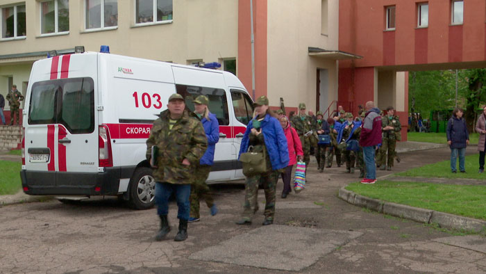 150 человек и 5 этапов учений. Соревнования санитарных формирований прошли в Минске