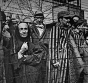 Его уже приговорили к смерти. Что пришлось сделать этому белорусскому художнику, чтобы сбежать из концлагеря?