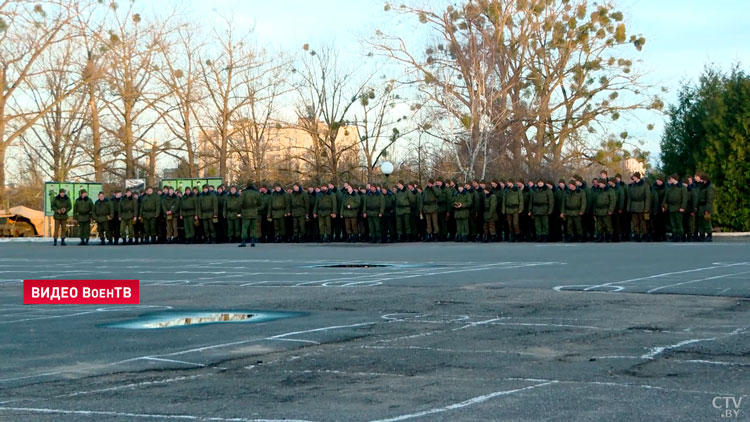 В 120-й зенитной ракетной бригаде состоялся ритуал принятия Военной присяги военнообязанными-1