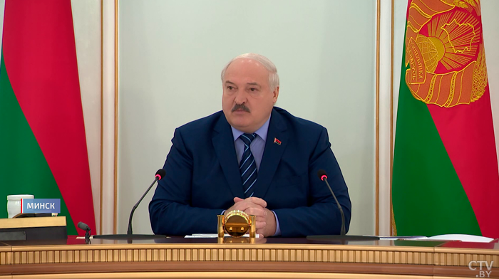 Лукашенко о последствиях урагана: «Надо сделать выводы – Бог нас тюкнул по макушке»-1