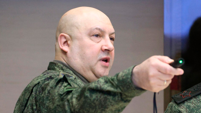 Суровикин уволен с поста командующего ВКС России