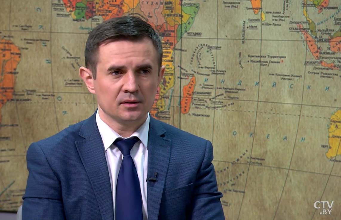 Минобразования: «Аттестацию мы планируем при непосредственном взаимодействии преподавателя либо комиссии с обучающимся» Минобразования: «Аттестацию мы планируем при непосредственном взаимодействии преподавателя либо комиссии с обучающимся»