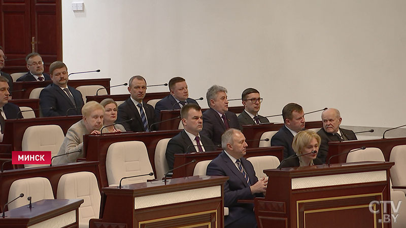 Андрей Савиных рассказал, как проверяют состояние здоровья депутатов перед работой-6