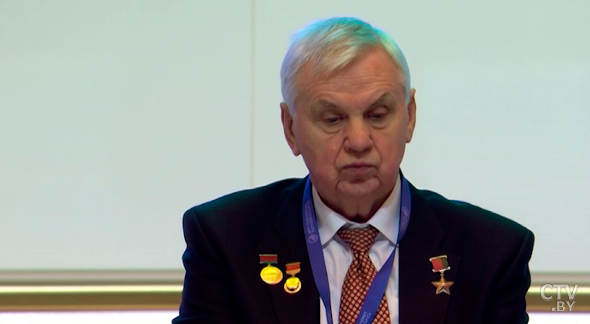 Лукашенко: «Беларусь вступает в новый этап развития – период построения интеллектуальной экономики»-10