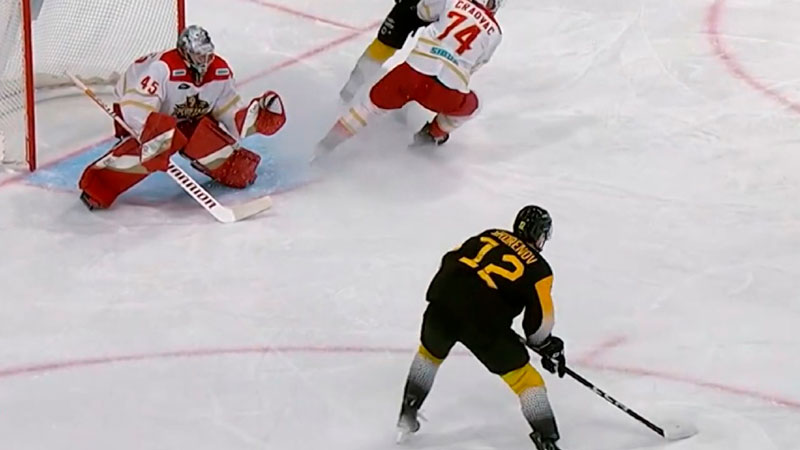 Шайба Александра Скоренова вошла в топ-10 КХЛ