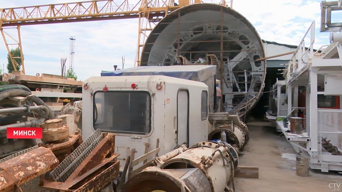 Общая масса – 500 тонн. Щит «Алеся» готовят к созданию тоннеля между двумя новыми станциями метро-1