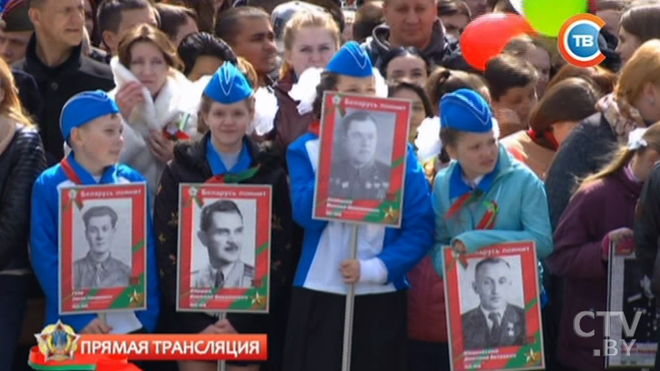 Фотофакт: Республиканская акция «Беларусь помнит!» с возложением венков к монументу Победы-3