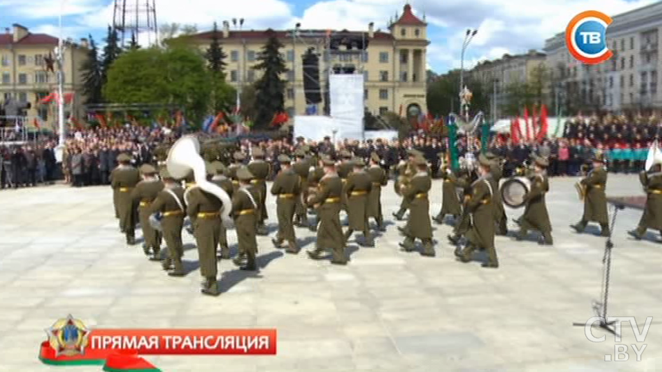 Фотофакт: Республиканская акция «Беларусь помнит!» с возложением венков к монументу Победы-97