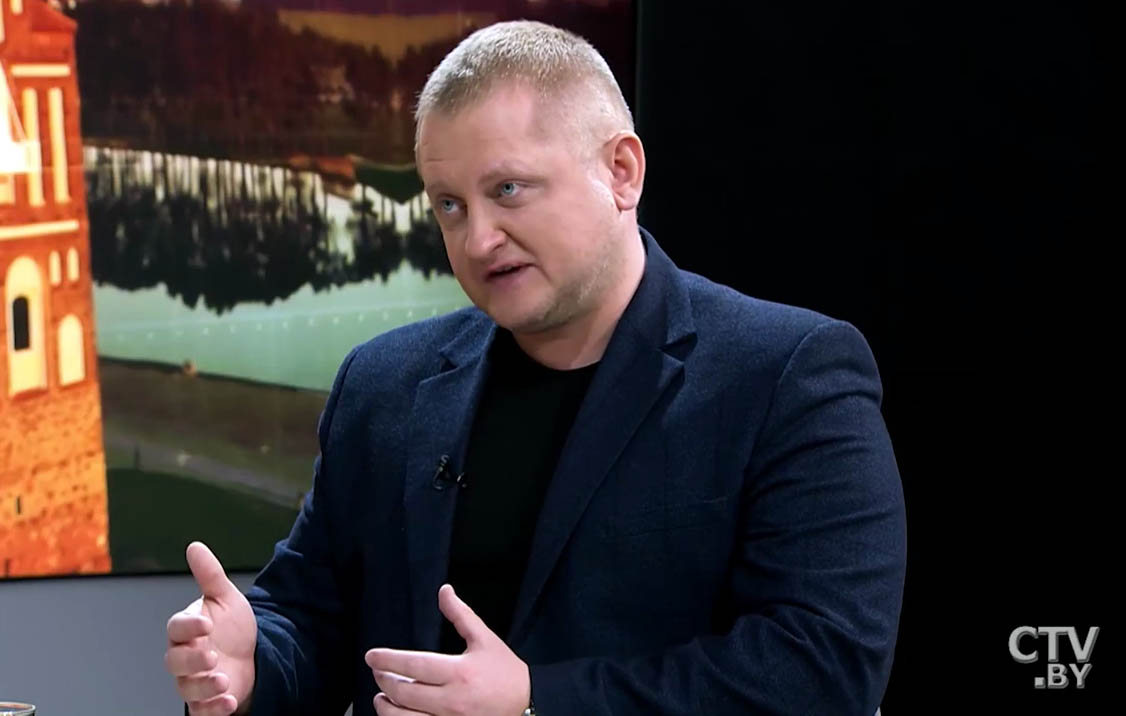 «У каждого мужчины бывает эпизод, когда надо решать: ты – мужик или нет». Шпаковский о визите президента Беларуси в Белград в 1999 году