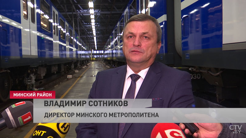 С кондиционерами, розетками и видеонаблюдением: когда пустят новые поезда «Штадлер» в метро?-25
