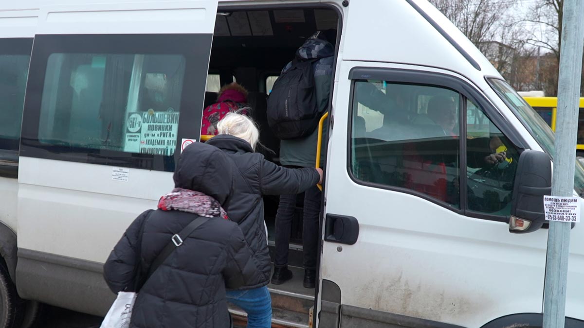 Борьба за клиента переросла в дорожные войны! В Беларуси наводят порядок в сфере пассажирских перевозок