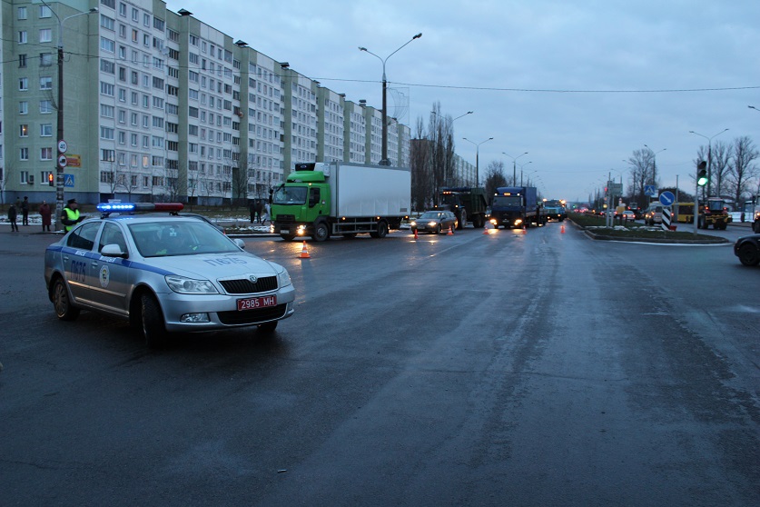 СК о трагедии в Новополоцке: 10-летняя девочка провалилась под лёд и утонула -1