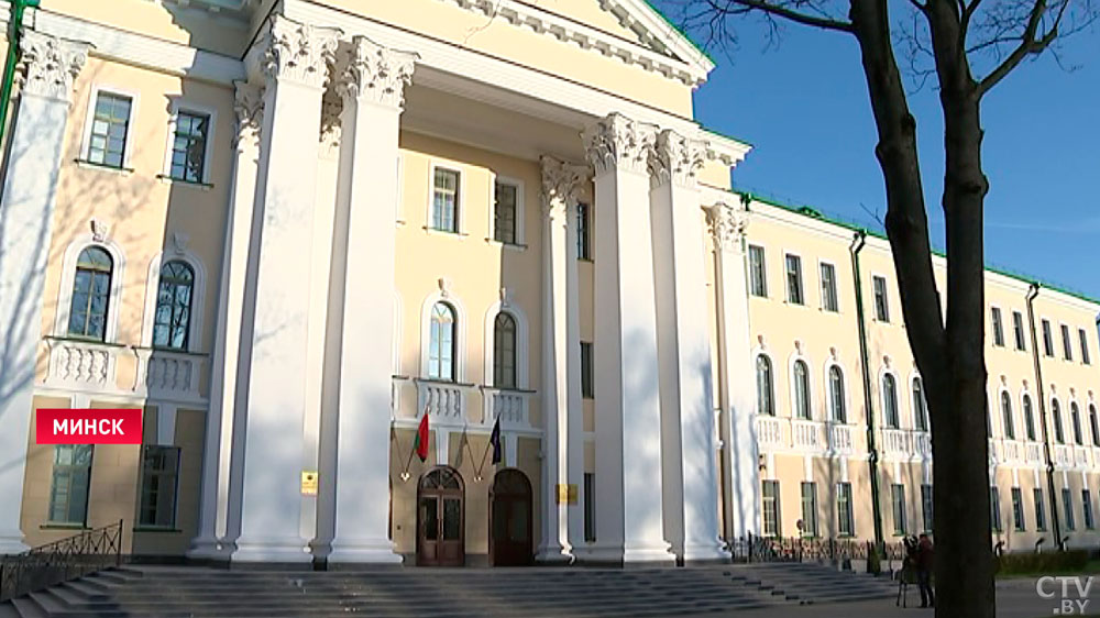 СК установил личности четверых человек, причастных к поджогу налоговой в Гомеле-7