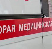 В Минске водитель на Skoda врезался в дерево. Мужчина госпитализирован