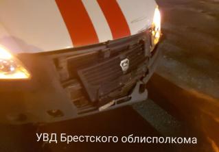 В Бресте столкнулись электричка и машина скорой помощи 