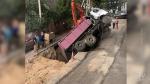В Измайловском проезде грузовик провалился под землю