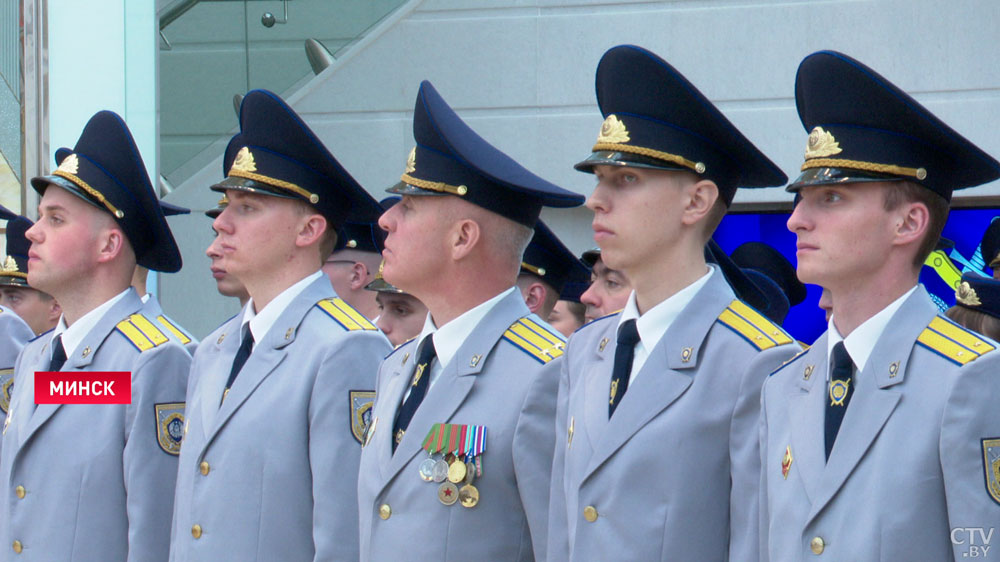 Председатель СК о новых сотрудниках ведомства: они не пошатнутся, не дрогнут, это будущее нашей страны-10