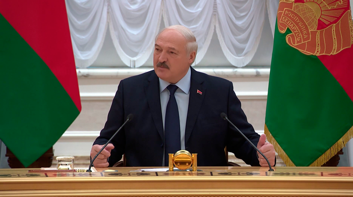 Лукашенко: Запад хочет какой-то паузы в Украине. Для чего – чтобы выборы провести!