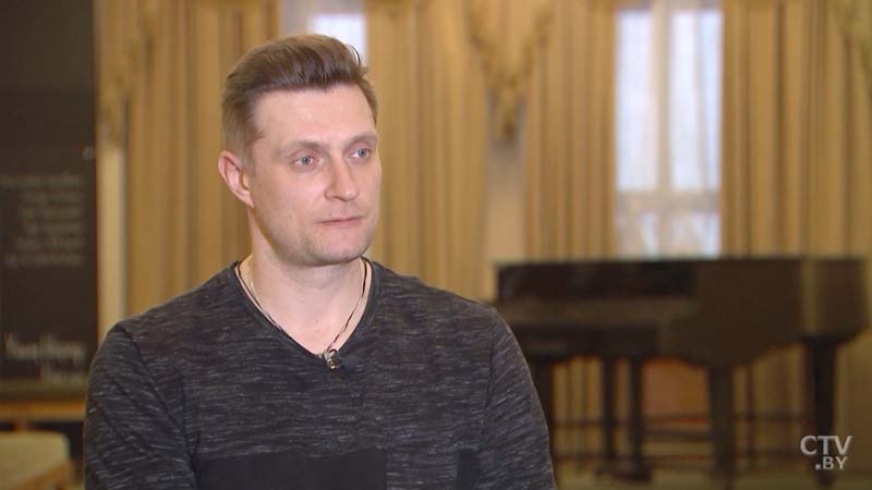 «Зритель видит живых щенков у меня в руках, и потом эти щенки летят под танк». Как снимали фильм «Пёс рыжий»-4