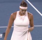 Арина Соболенко переиграла Эшли Барти в рамках турнира WTA