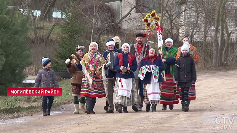 «Валачыліся па хатах». Как колядуют в белорусской деревне-1