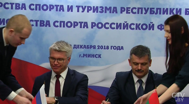 «Мы хотим, чтобы наш народ попробовал безопасные и качественные белорусские продукты»: соглашение о поставках продуктов в Китай подписали в Минске