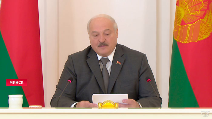 «Не создадим ли мы лазейки для коррупции?» Лукашенко о перераспределении полномочий-4 «Не создадим ли мы лазейки для коррупции?» Лукашенко о перераспределении полномочий-4