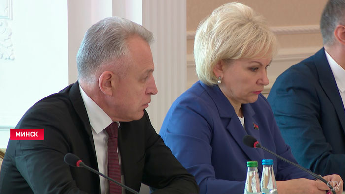 «Не создадим ли мы лазейки для коррупции?» Лукашенко о перераспределении полномочий-7 «Не создадим ли мы лазейки для коррупции?» Лукашенко о перераспределении полномочий-7
