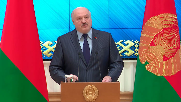 «Нам там делать нечего, и нас туда не зовут». Лукашенко о белорусских военных в Украине