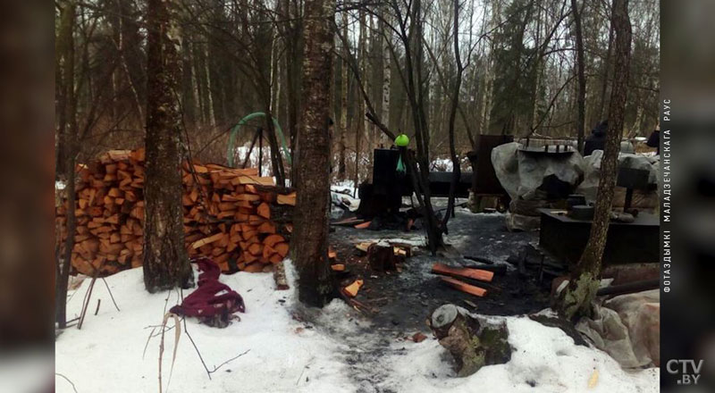 В Молодечненском районе неизвестные организовали спиртзавод прямо посреди леса-7