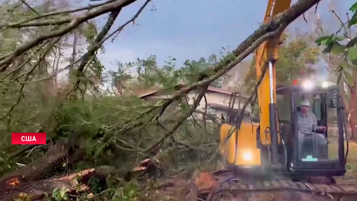 В США торнадо оборвал километры линий электропередачи-1