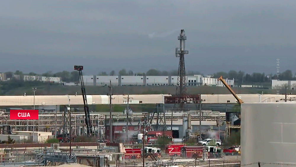В Иллинойсе пожар на нефтеперерабатывающем заводе – есть погибший-4