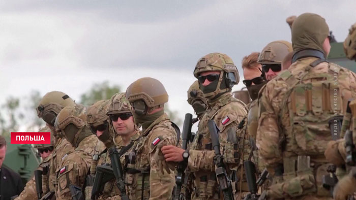 США выделят Польше кредит на 2 млрд долларов для модернизации вооружения страны