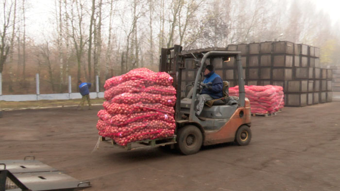 «Продукция поставляется со всех регионов». В Минске почти в два раза увеличили объём стабилизационного фонда