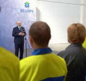 Александр Лукашенко: «Если старику что-то надо, он не должен искать какой-то особый телефон»