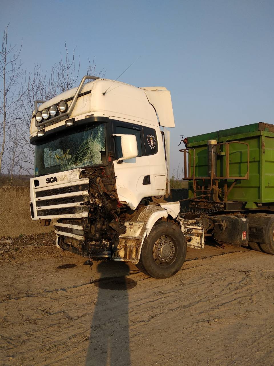 В Сенненском районе из-за животного столкнулись Scania и Citroen-1