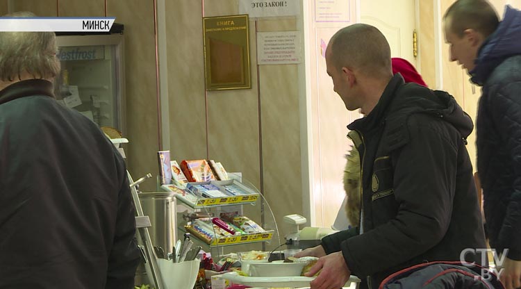   В Минске открыты пункты обогрева для нуждающихся: угоститься чаем и полноценно пообедать можно в столовой на улице Народной-1